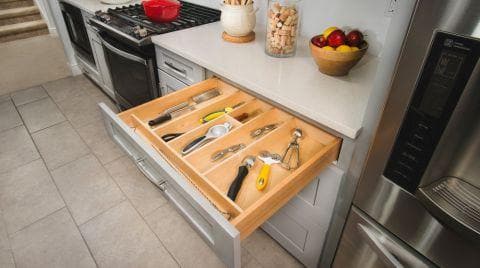 RV-4WUT-3 Trimmable Utility Tray - Thumbnail 2